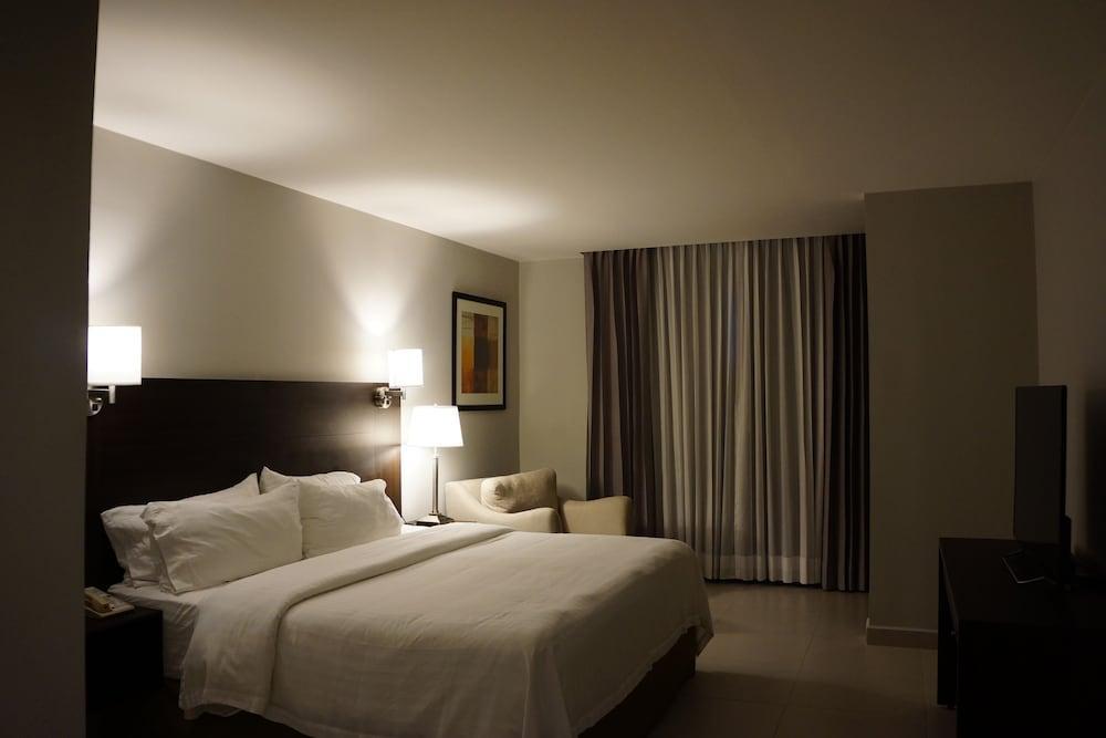 Holiday Inn Campeche By Ihg Bagian luar foto
