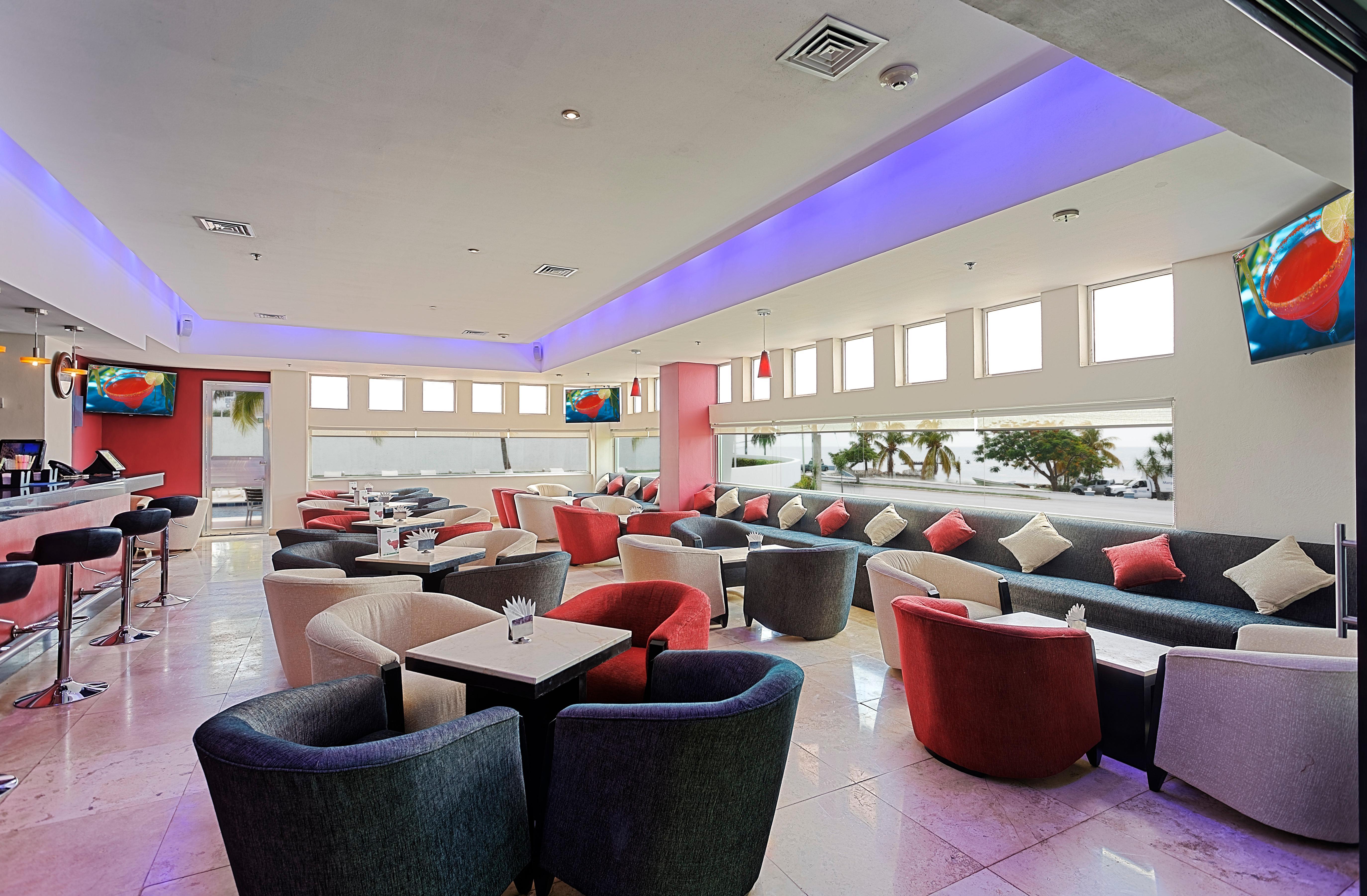 Holiday Inn Campeche By Ihg Bagian luar foto